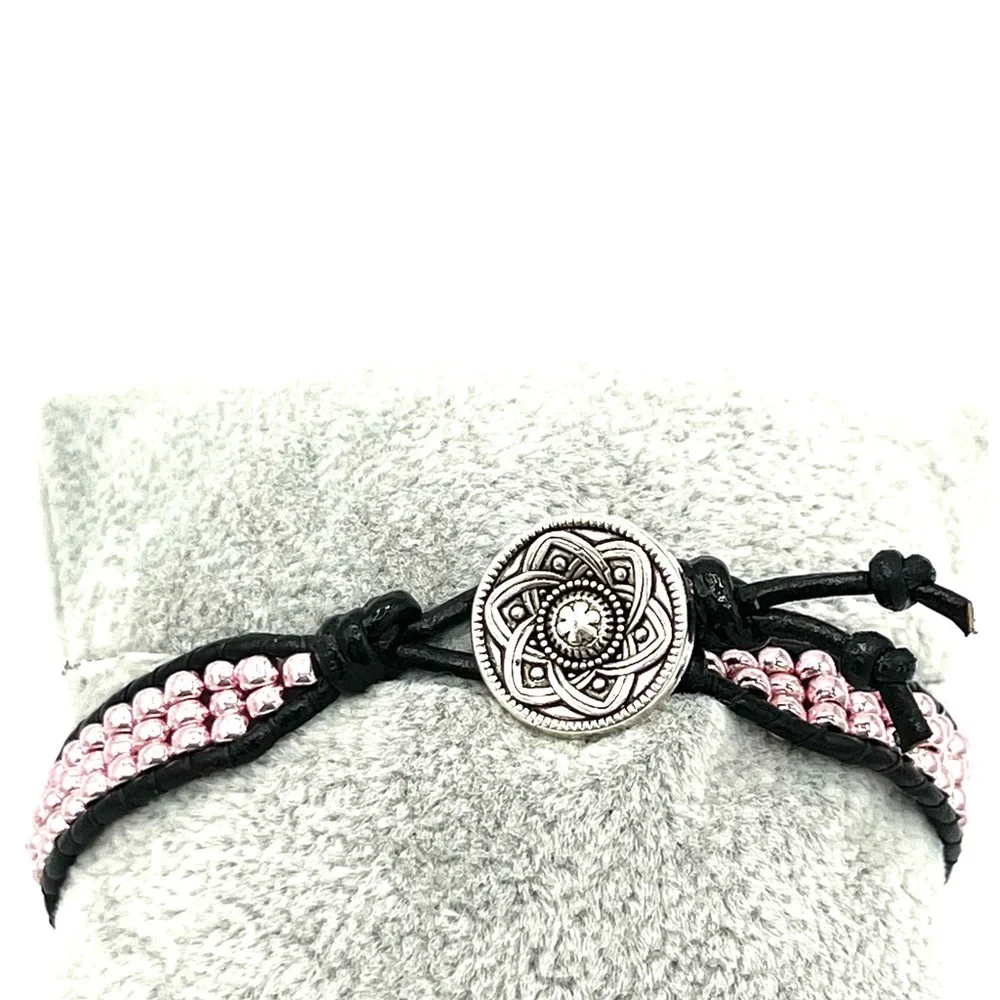 HAND CRAFTED Pink Beaded Leather Apple Watch Strap - Picture 3 of 8
